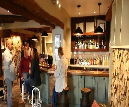Hotel The Fox & Hounds Swindon Zimmer foto